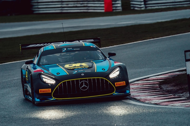 Cottingham and Williamson to compete in the 2022 Intelligent Money British GT Championship